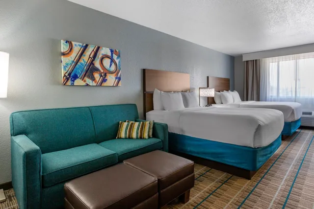 غرفة قياسية بسريرين كوين لذوي الإعاقة، MainStay Suites Coeur d Alene, ID 4/8