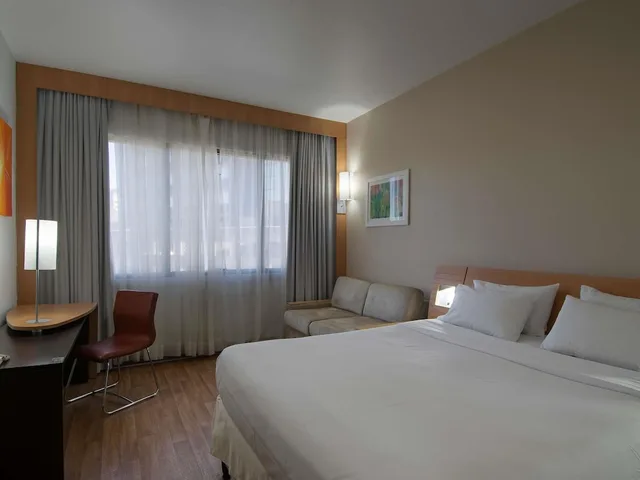 Standard, Double Bed, Sofa, Novotel Porto Alegre Tres Figueiras 3/5