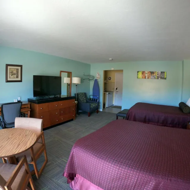 استوديو ديلوكس بسرير مزدوج، Copper Lantern Motor Lodge 2/8
