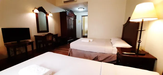 جناح جونيور بسريرين كوين، Hotel Salcedo De Vigan 1/1