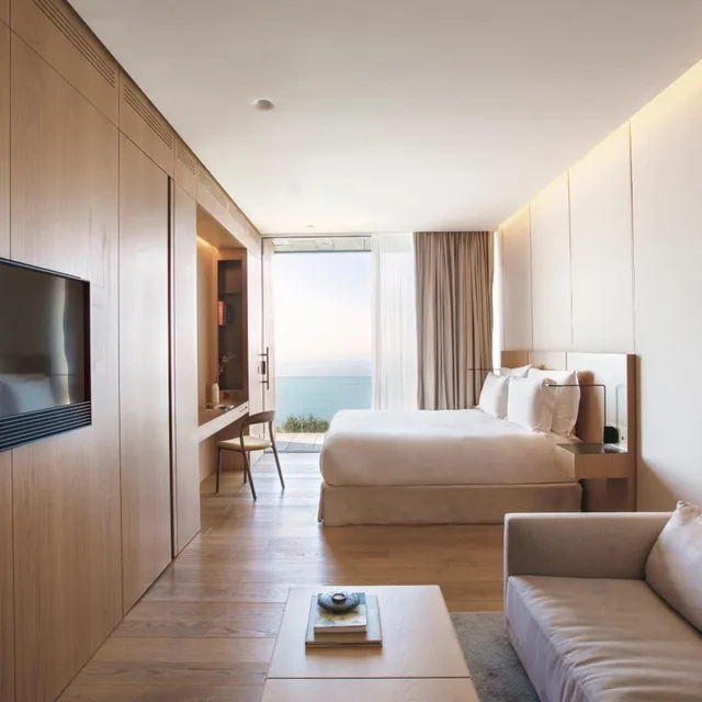Horizon, Double Bed, Hotel Akelarre 2/10