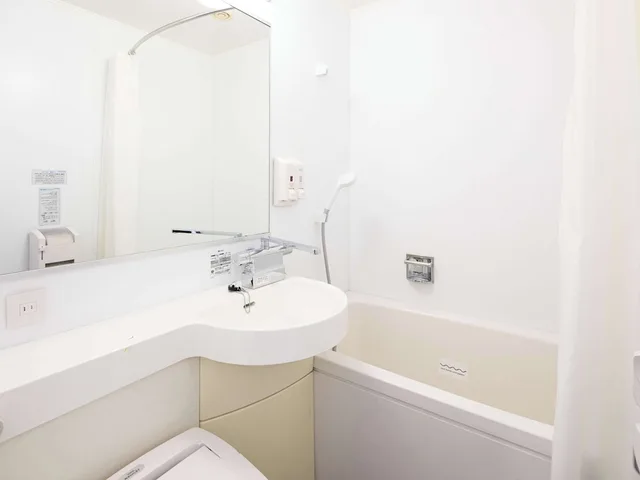 Economy, Twin Beds, Comfort Hotel Naha Prefectural Office 6/6