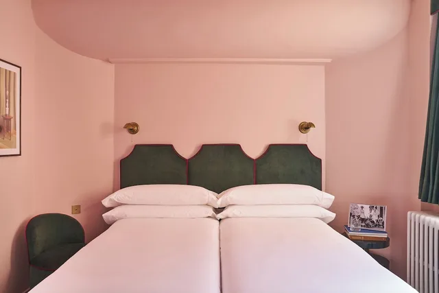 Room, Twin Beds, Hotel Le Berger 7/10