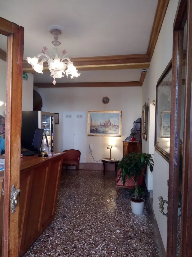 غرفة ديلوكس بإطلالة على القناة، Hotel Alla Fava 1/1