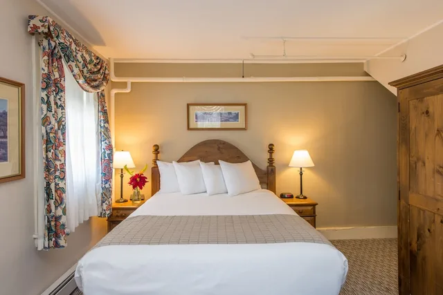 غرفة سيغنتشر بسرير كوين، Eagle Mountain House And Golf Club 1/5
