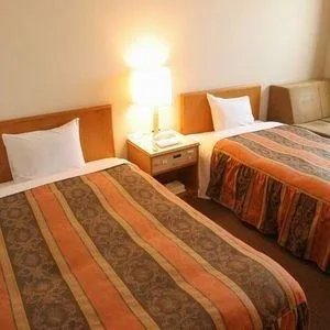 غرفة ثلاثية، Sakaide Grand Hotel 1/1