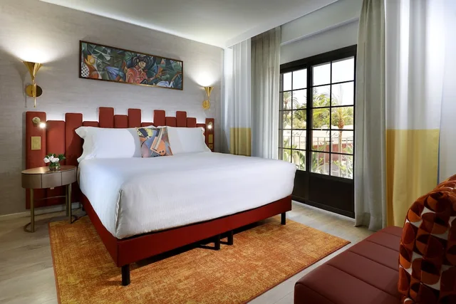 Silver, Suite, King Bed, Sofa، Hard Rock Hotel Marbella 1/4