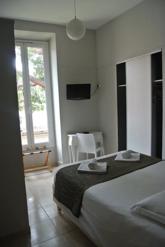 Room, Single, Double Bed, Danemark Nice 1/2