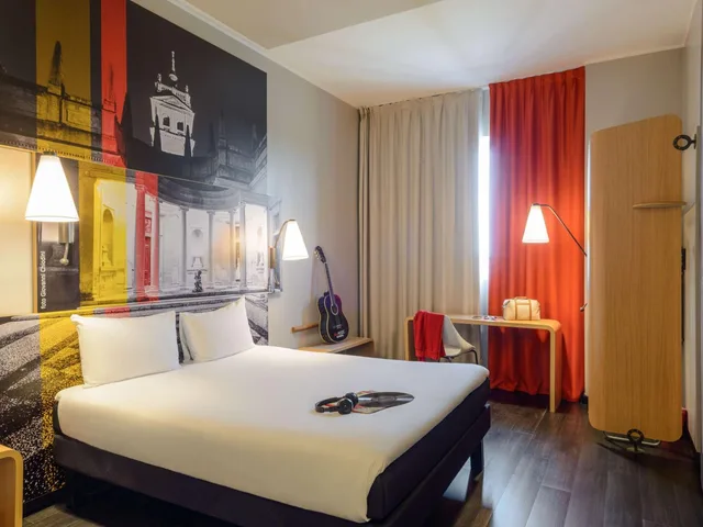 غرفة قياسية بسرير كينج، Ibis Milano Fiera 5/6