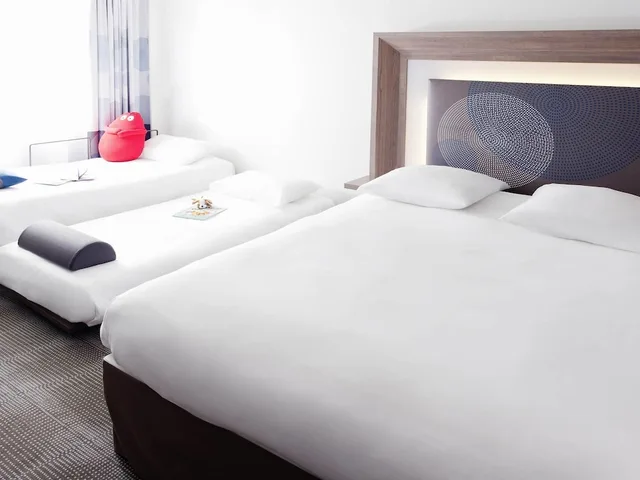 غرفة كلاسيكية بسرير مزدوج مع أريكة، NOVOTEL LILLE AEROPORT 3/10