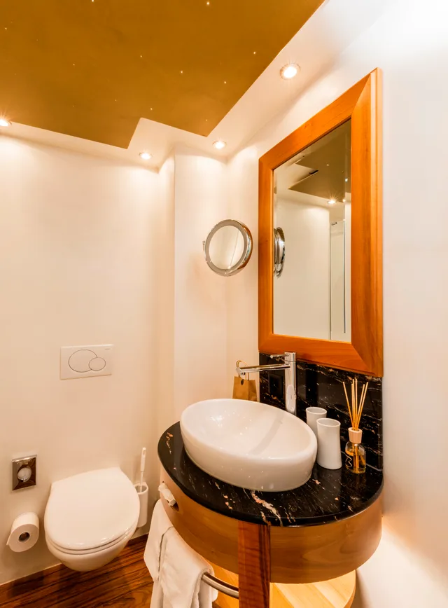غرفة بسرير مزدوج بإطلالة على النهر، Hotel des Balances 5/6