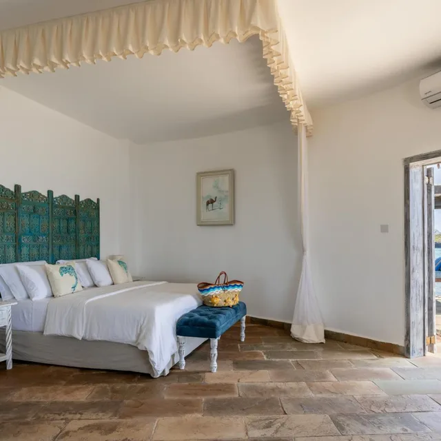 جناح بسرير كينج، Chale Island Resort 2/10