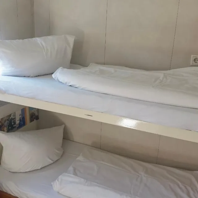Eastern, Cabin, Triple، Eastern Comfort Hotel & Hostelboat 6/10