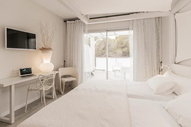 غرفة قياسية بسرير مزدوج، Blanco Hotel Formentera 2/3