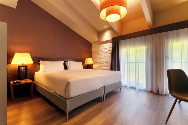 غرفة كلاسيكية بسرير كينج، Admiral Park Hotel 1/4