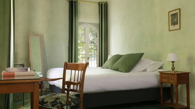 Charme, Double Bed، Chateau Les Muids 1/2