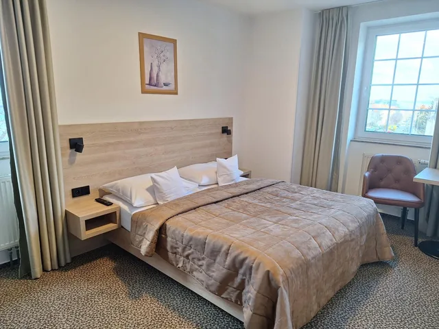 جناح عائلي، Hotel Avion 5/11