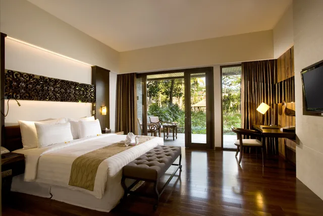 غرفة بسرير مزدوج بإطلالة، The Seminyak Beach Resort and Spa 1/2