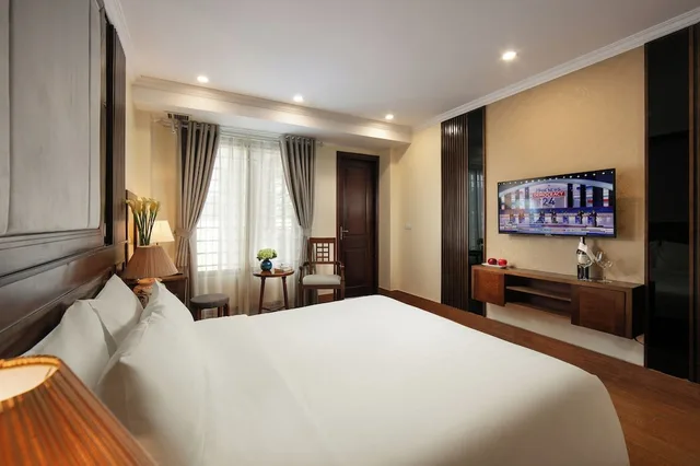 غرفة ديلوكس بسرير كوين بإطلالة على المدينة بغرفة نوم واحدة، The West Hotel & Spa 1/6