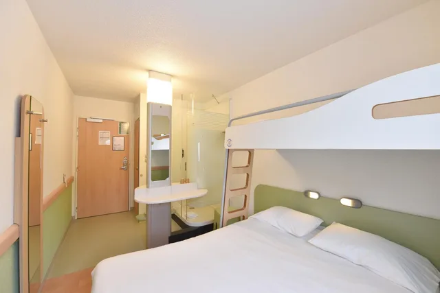 غرفة ثلاثية، ibis budget Noyon 1/6