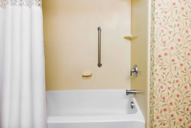 جناح استوديو بسرير كينج مع أريكة لذوي الإعاقة، Hampton Inn Suites Columbus Polaris 5/5
