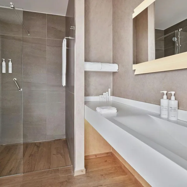 غرفة كومفورت بسرير مزدوج بشرفة، Ac Hotel Wroclaw 3/3