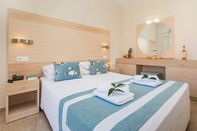غرفة بسريرين منفصلين، Iliada Beach 2/6