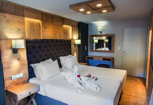 جناح جونيور بسريرين منفصلين مع أريكة، Elmi Suites 2/10