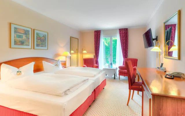 غرفة كومفورت بسرير مزدوج أو سريرين منفصلين، Hotel Dollnsee-Schorfheide 2/3
