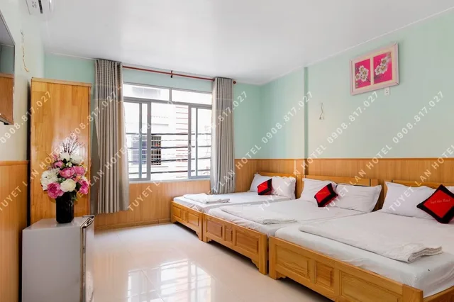 غرفة عائلية بسريرين مزدوجين، Tuyet Lan Hotel 1/4