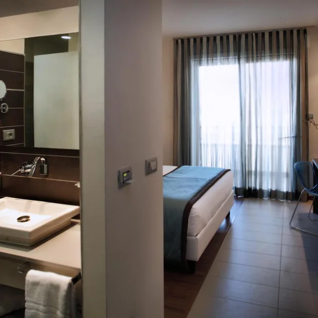 Superior, Double Bed, City Side, Balcony, Pool Access، Yes Hotel Touring & Spa 3/10