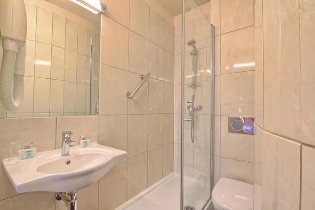 Classic, Twin Beds, Hotel Beige (ex. Hotel Plaza Opera) 1/1