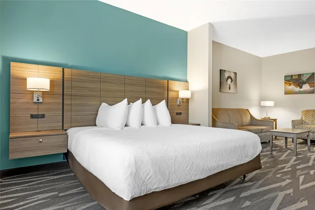 جناح بسرير كينج مع أريكة لذوي الإعاقة، Best Western Plus Centralia Hotel & Suites 3/8