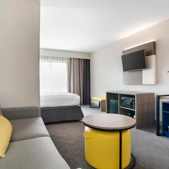 جناح استوديو بسرير كينج مع أريكة، Comfort Inn & Suites Slidell - New Orleans Area 6/7