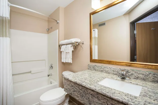 غرفة بسرير كوين، Americinn By Wyndham Sioux City 5/6