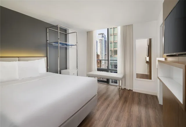 غرفة بسرير كوين لذوي الإعاقة، Best Western Premier Empire State Hotel 1/2