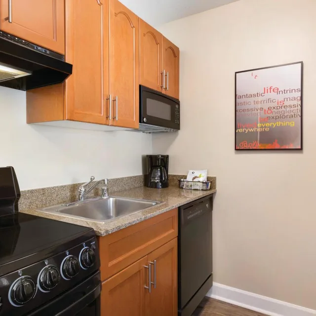 جناح بسرير كوين مع أريكة، TownePlace Suites By Marriott Denver Downtown 4/4