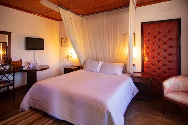 غرفة قياسية بسريرين منفصلين، Jacaranda Lake Elementaita Lodge 1/6