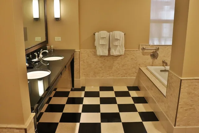 استوديو بسرير كينج لذوي الإعاقة، The Edgewater 6/6