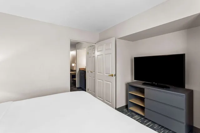 جناح بسرير كينج بحوض جاكوزي، Country Inn & Suites By Radisson Portage IN 4/5