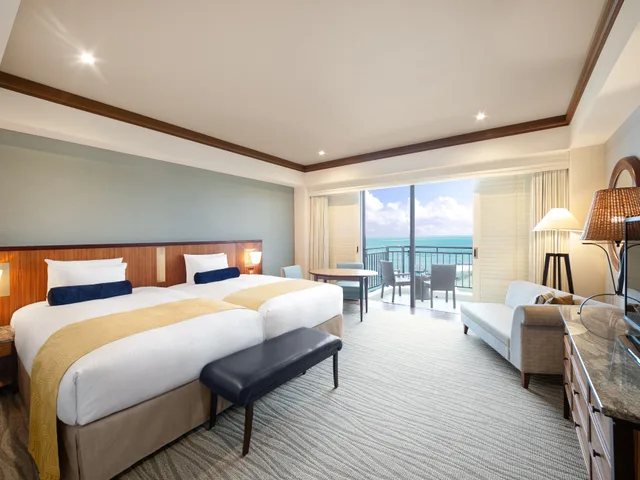 Executive, Twin Beds, Hotel Nikko Alivila Yomitan Resort Okinawa 1/2