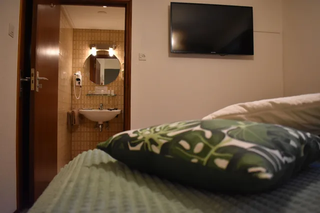 غرفة كلاسيكية بسرير فردي، Hotel Atlanta 3/4