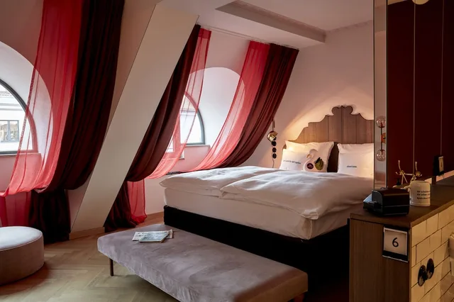 Room, Double Bed, Xl، 25hours Hotel The Royal Bavarian 1/5