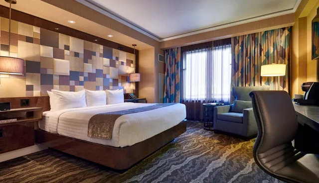 غرفة بسرير كينج لذوي الإعاقة، Mount Airy Casino And Resort 9/10