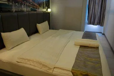 Express, Double Bed، OS Hotel Tanjung Uncang Batam 2/2