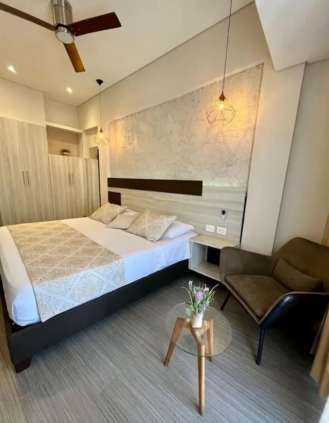 غرفة سوبيريور بسرير كينج بشرفة، Cartagena Royal Inn 4/6