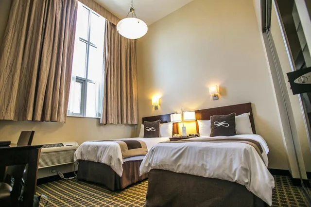 غرفة قياسية بسريرين منفصلين، Pointe Plaza Hotel 1/1