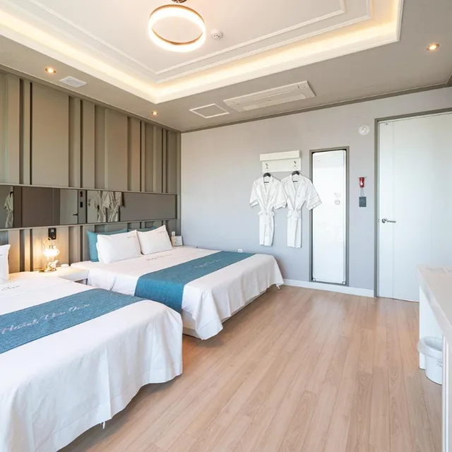 غرفة عائلية بإطلالة على البحر، Hotel The One Yeosu 4/10