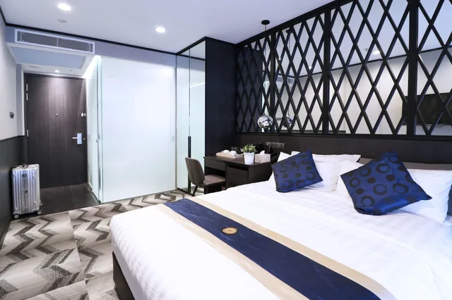 Premier, Deluxe, Double Bed, Balcony, Hotel Nuve Urbane 2/6