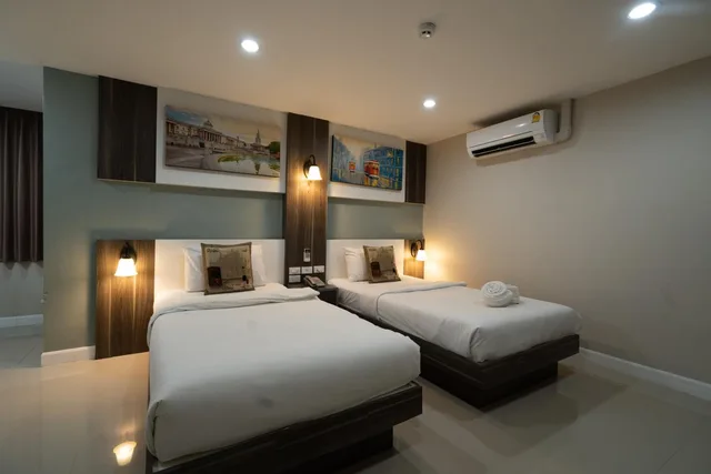 Superior, Double or Twin Bed, We Resident Hotel 1/4